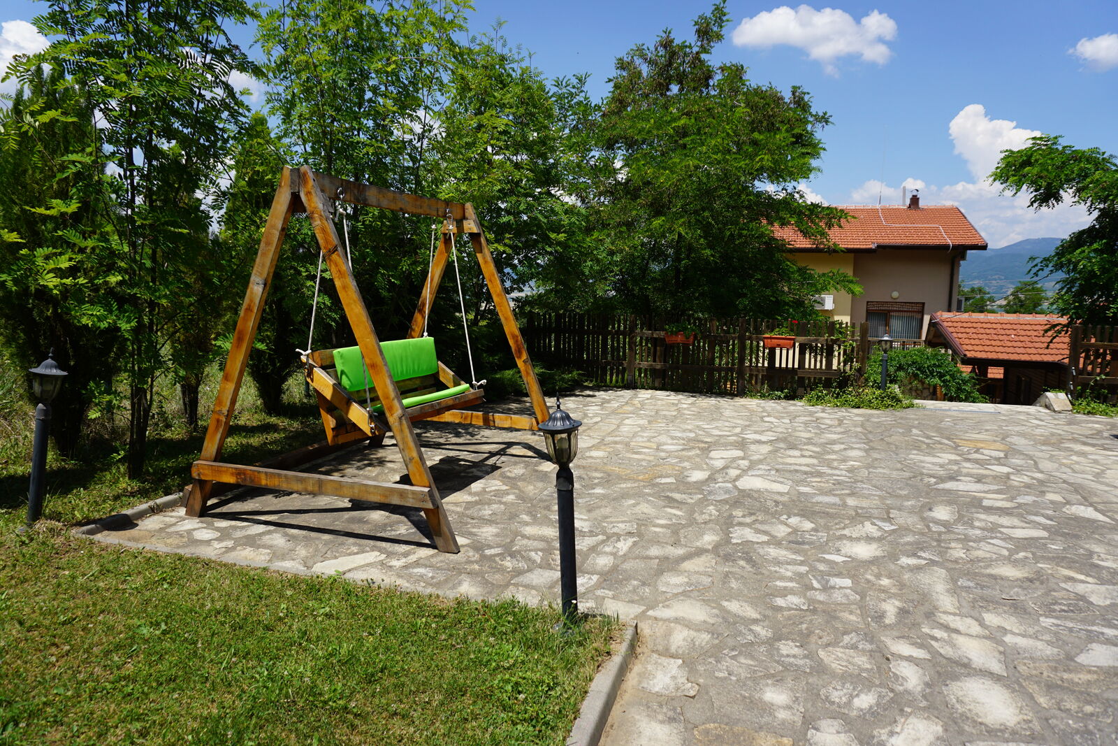 Къща Б и В — снимка 4